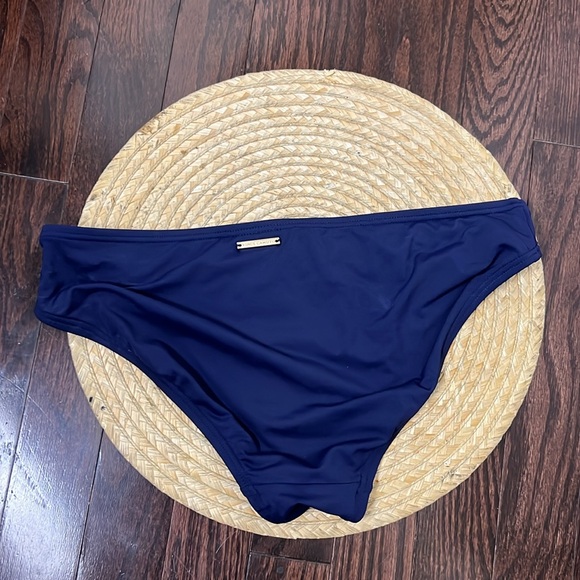 Vince Camuto Swim Bikini Set - Picture 11 of 12